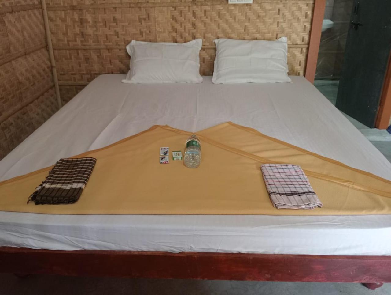 Banana Tree Home Stay Hampi Exterior foto