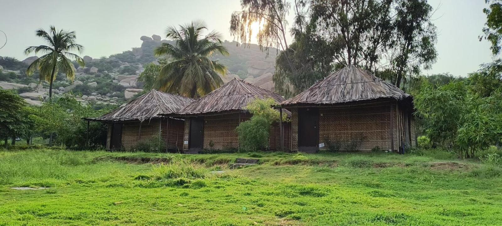 Banana Tree Home Stay Hampi Exterior foto